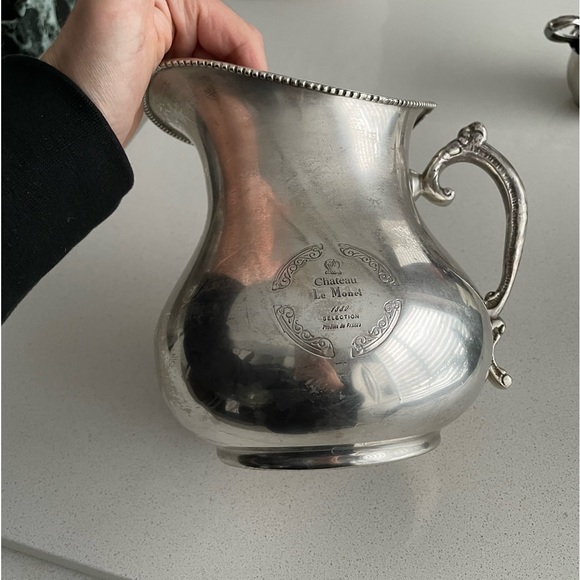 Chateau le monet 1880 selection fluted pitcher - Picture 3 of 8